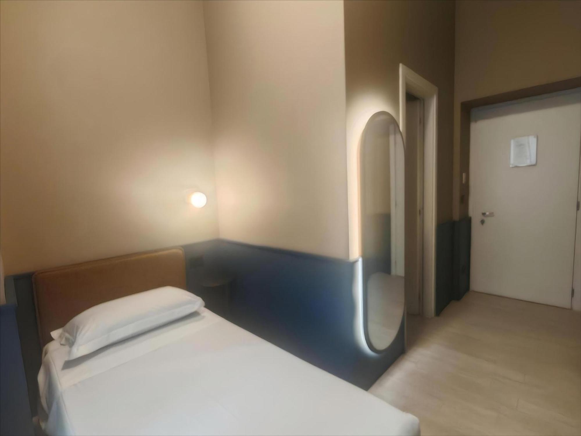 The B Place Рим Екстер'єр фото
